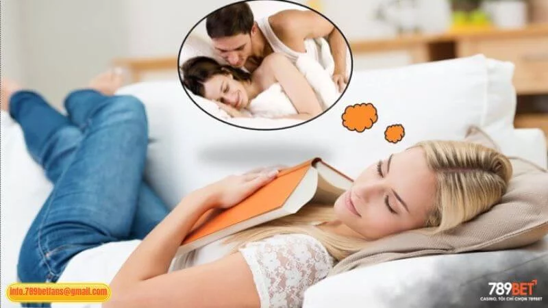 Mơ thấy người yêu cũ đến nhà chơi